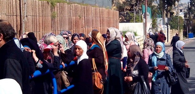 לשכות נפרדות ונהלים ייחודיים לפלסטינים; סירוב לקלוט מסמכים ולאפשר הגשת תביעות; סירוב לשכת התעסוקה לקלוט ולטפל בדורשות עבודה; הפניות לעבודות פיקטיביות; תנאי קבלת קהל פוגעניים; אי מענה למייצגי התובעים – [&hellip;]